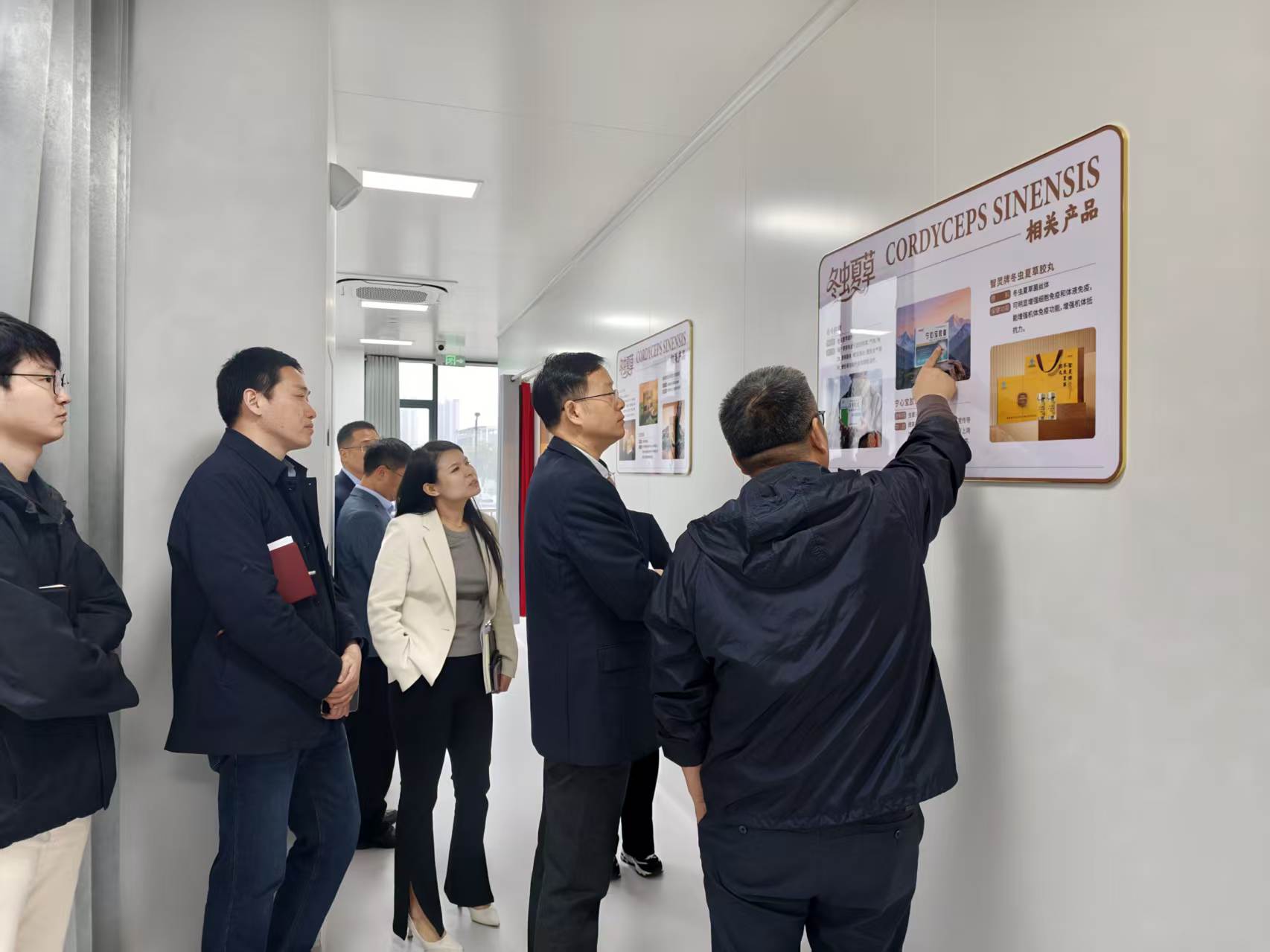 包河区委书记周天斌莅临开云官方调研指导工作！